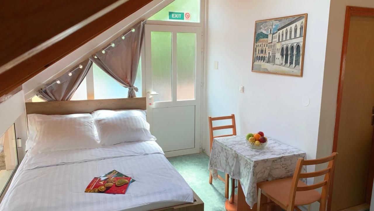 Laura Studio Apartman Mlini Dış mekan fotoğraf